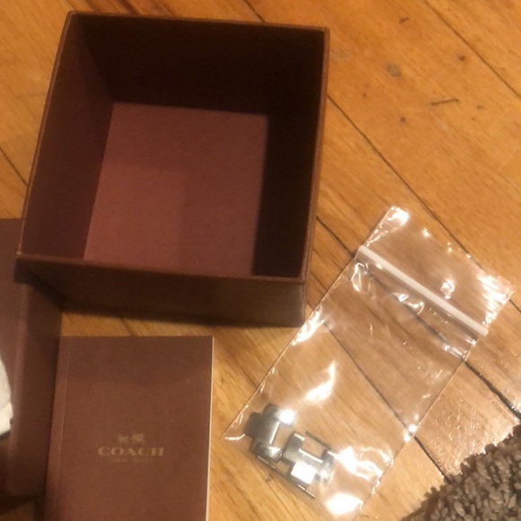 Silver Coach Watch - Picture 3 of 4